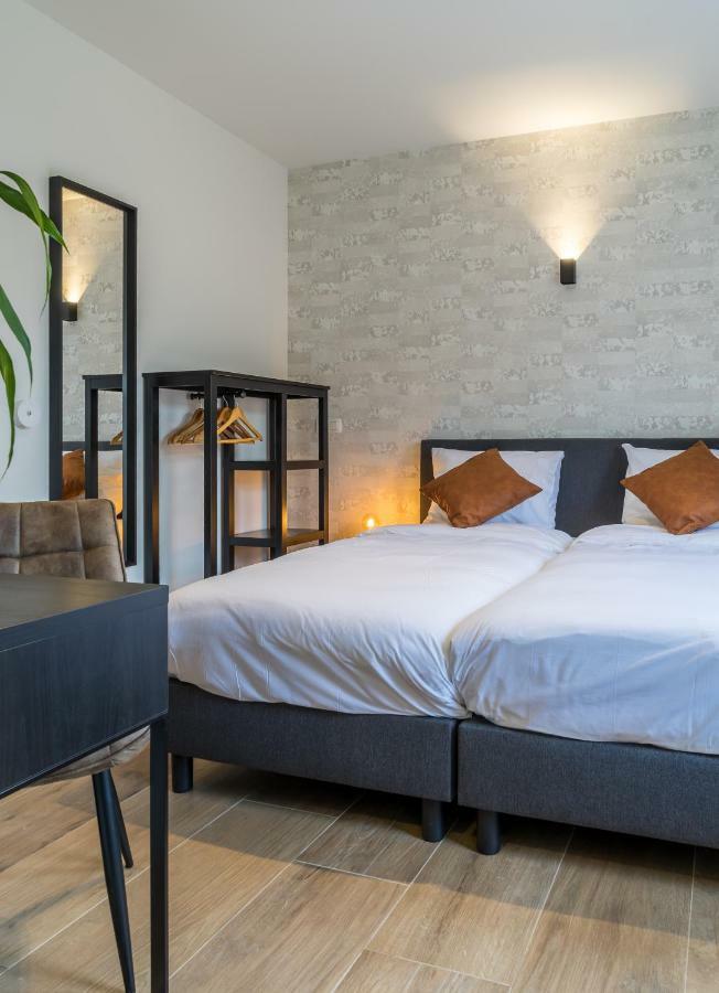 Hotel Huron โมล ภายนอก รูปภาพ