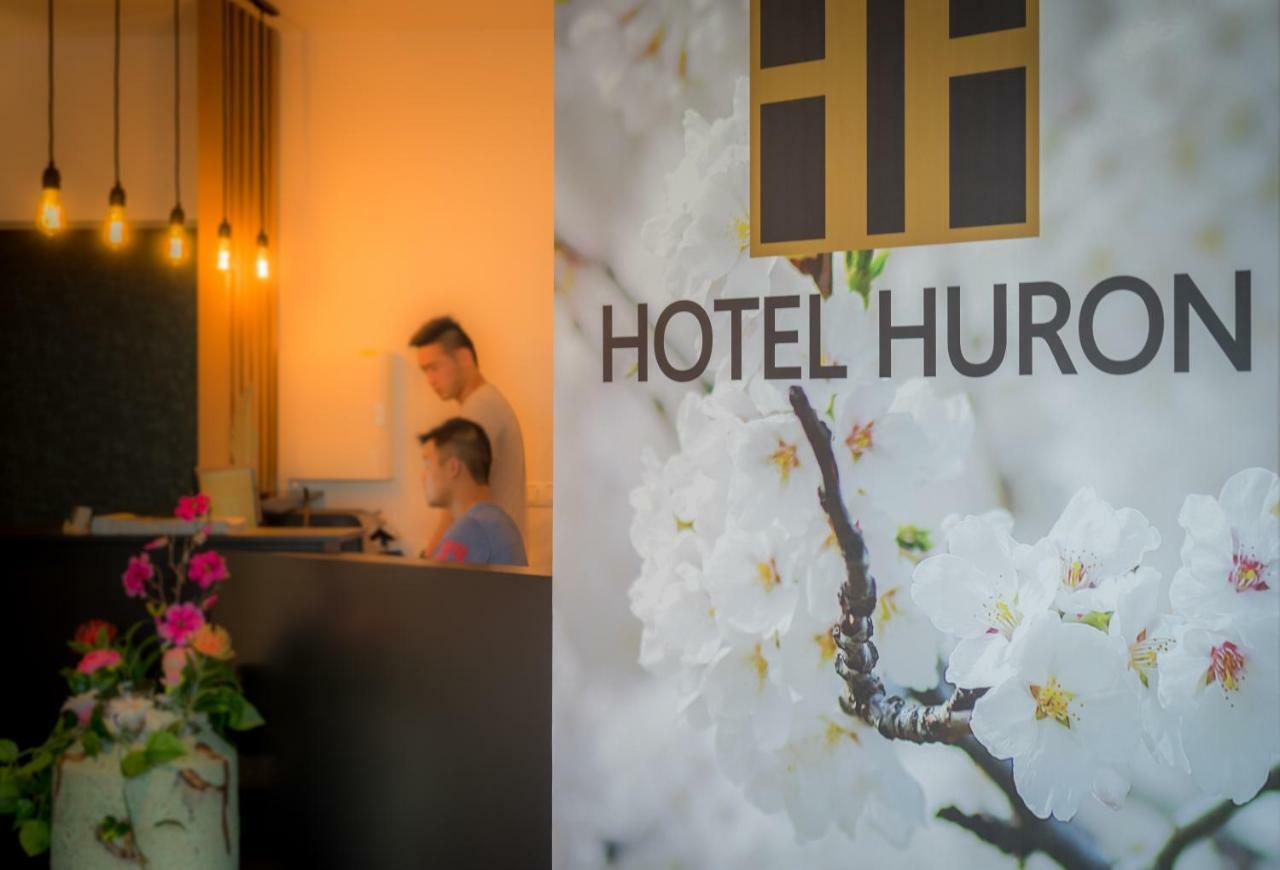 Hotel Huron โมล ภายนอก รูปภาพ